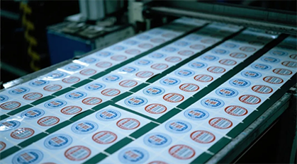 このレーザー コントローラーは、レーザー ダイカットの新たな可能性を解き放ちます。